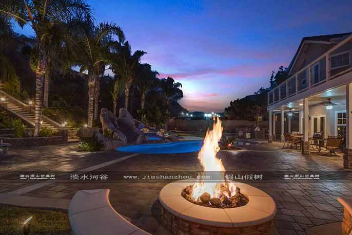 水泥假山.jpg 水泥假山