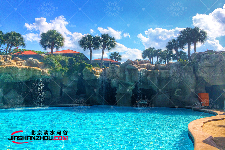 仿真假山水景.jpg 仿真假山水景