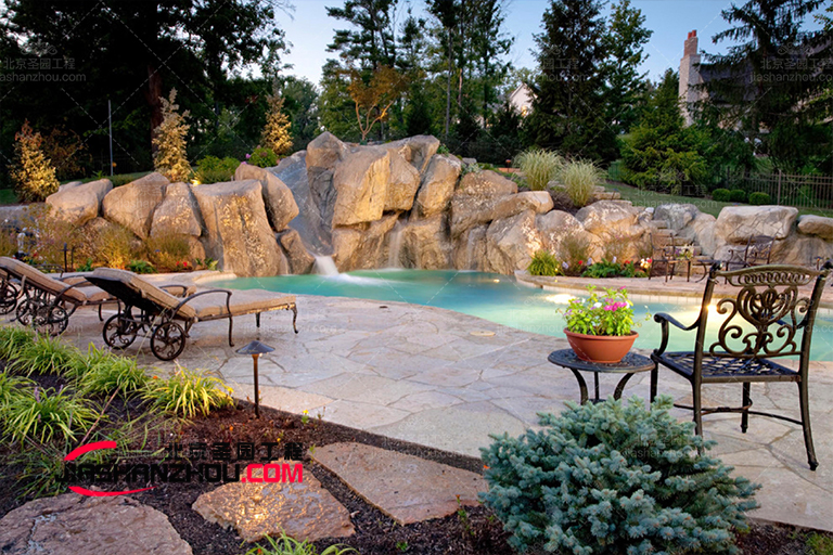 塑石假山.jpg 塑石假山