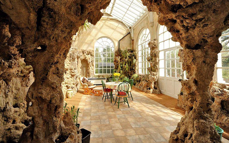 山洞飯店.jpg 山洞飯店.jpg