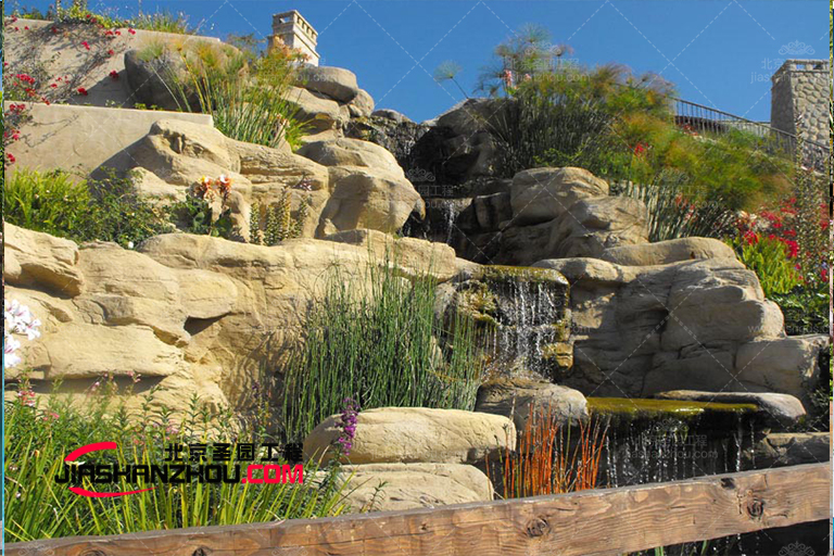 塑石假山.jpg 塑石假山.jpg