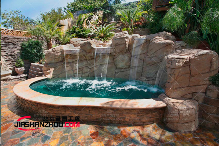 水泥假山.jpg 水泥假山.jpg